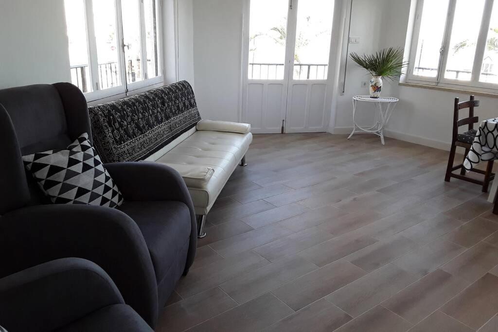 Piso En Primera Linea Con Wifi Y Vistas Al Mar Lo Pagán Εξωτερικό φωτογραφία