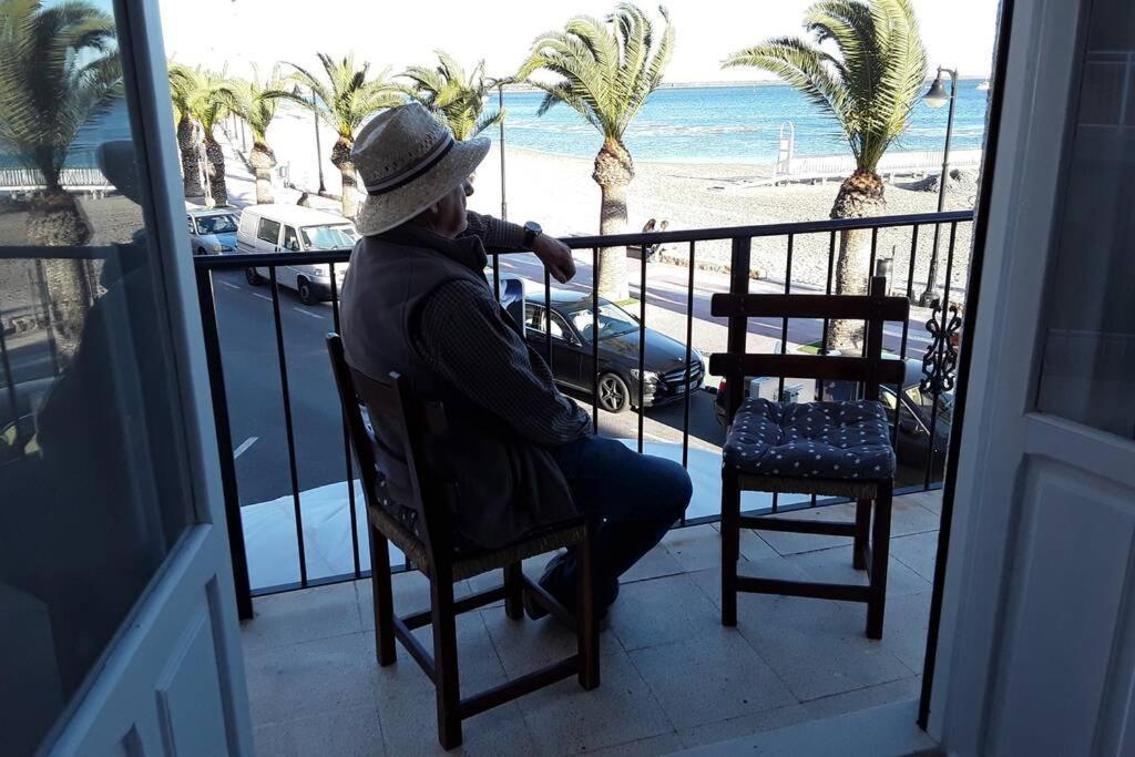 Piso En Primera Linea Con Wifi Y Vistas Al Mar Lo Pagán Εξωτερικό φωτογραφία