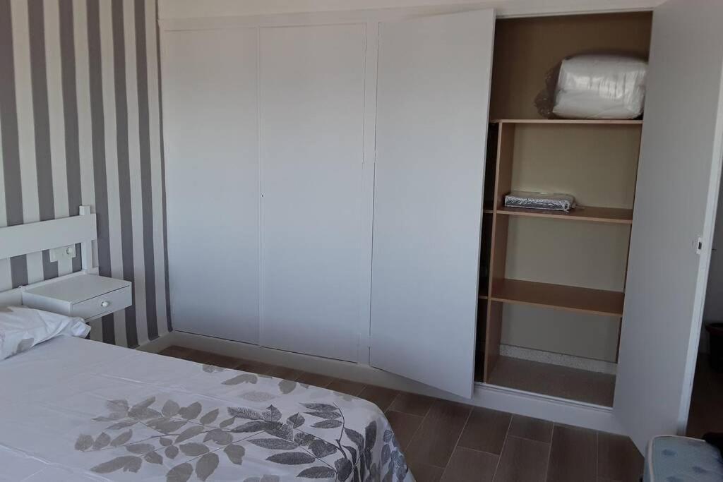 Piso En Primera Linea Con Wifi Y Vistas Al Mar Lo Pagán Εξωτερικό φωτογραφία